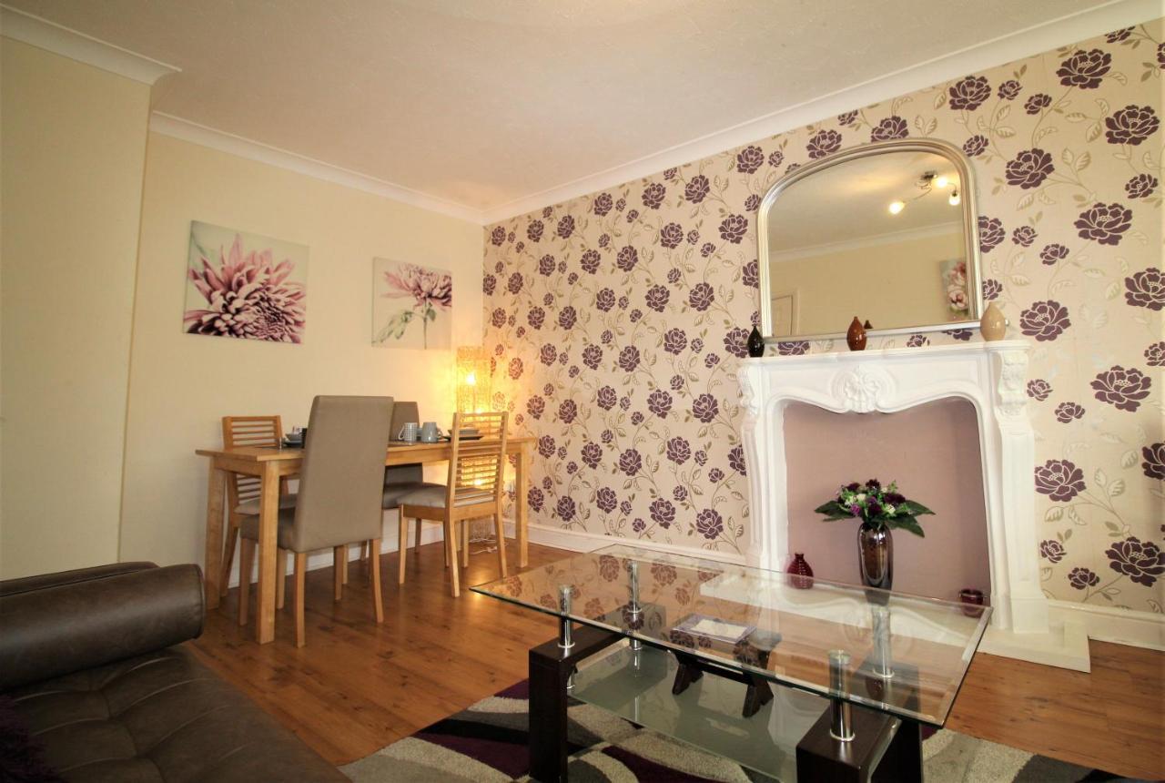 Doncaster - Boswell - Large Balcony Apartment - 2 Double Beds - 2 Bedrooms - Close To Town & Racecourse - Off Street Parking 2 Cars - Fast Wifi Ngoại thất bức ảnh
