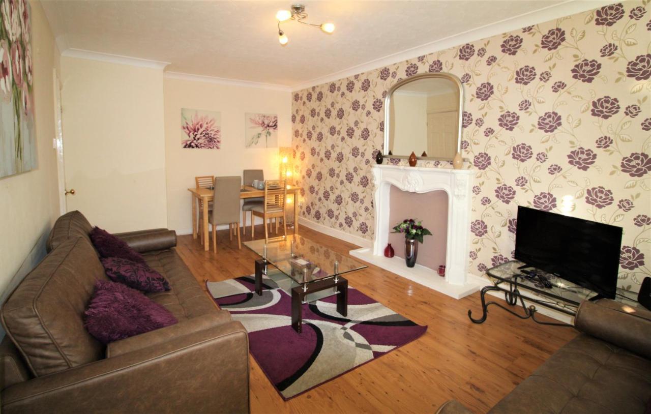 Doncaster - Boswell - Large Balcony Apartment - 2 Double Beds - 2 Bedrooms - Close To Town & Racecourse - Off Street Parking 2 Cars - Fast Wifi Ngoại thất bức ảnh
