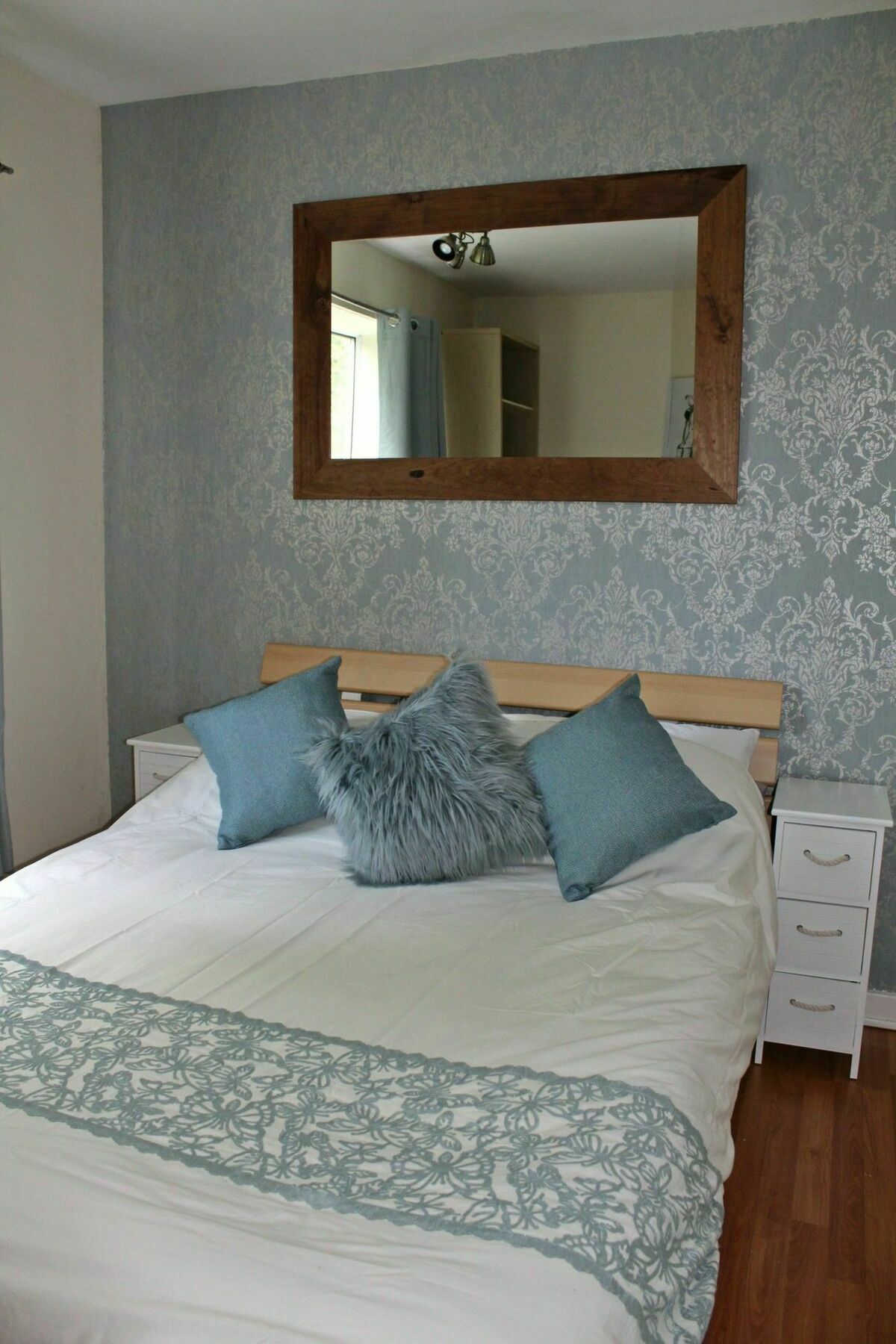 Doncaster - Boswell - Large Balcony Apartment - 2 Double Beds - 2 Bedrooms - Close To Town & Racecourse - Off Street Parking 2 Cars - Fast Wifi Ngoại thất bức ảnh